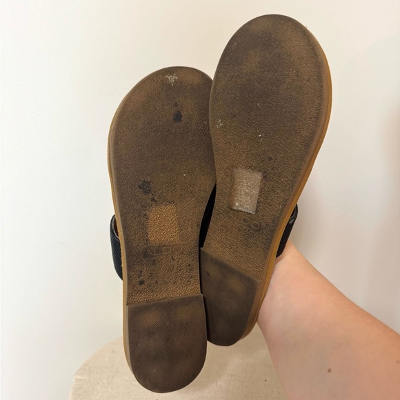 ALDO Black and Gold Leather Sandals (US 8) - Picture 6 of 6